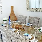 Villa Caleta Blanca *